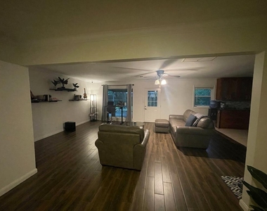 5711 Capello Drive - Photo Thumbnail 23