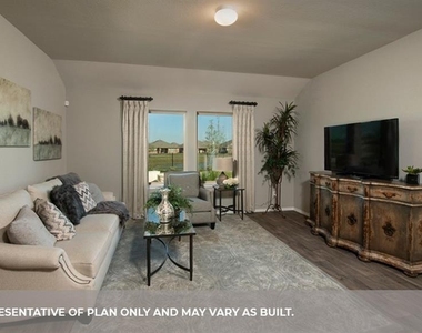 6922 Morales Way - Photo Thumbnail 3