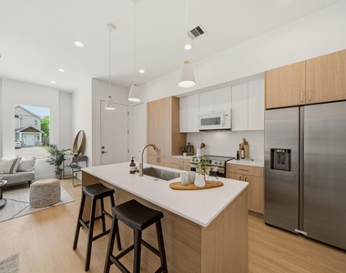 6514 Luce Street - Photo Thumbnail 8