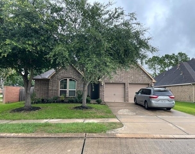 2801 Field Hollow Drive - Photo Thumbnail 35