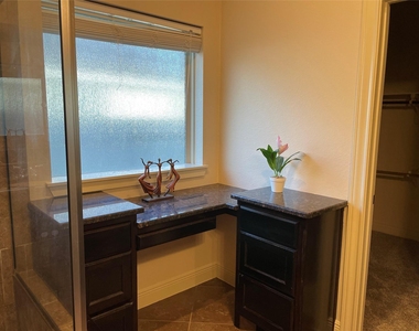 2801 Field Hollow Drive - Photo Thumbnail 22