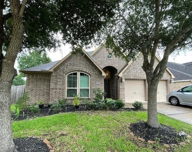 2801 Field Hollow Drive - Photo Thumbnail 34