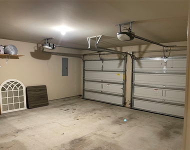 2801 Field Hollow Drive - Photo Thumbnail 33