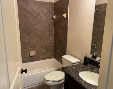 2801 Field Hollow Drive - Photo Thumbnail 29