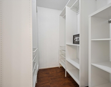 2120 El Paseo Street - Photo Thumbnail 6