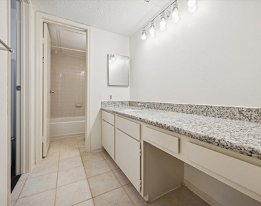 2120 El Paseo Street - Photo Thumbnail 5