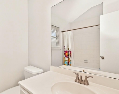 15343 Meadow Village Drive - Photo Thumbnail 17