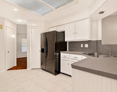 15343 Meadow Village Drive - Photo Thumbnail 11