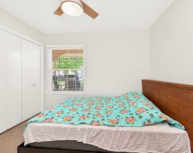 15343 Meadow Village Drive - Photo Thumbnail 12
