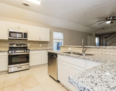 19722 Twin Rivers Drive - Photo Thumbnail 5