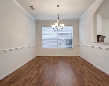 7023 Sundance Meadows Lane - Photo Thumbnail 14