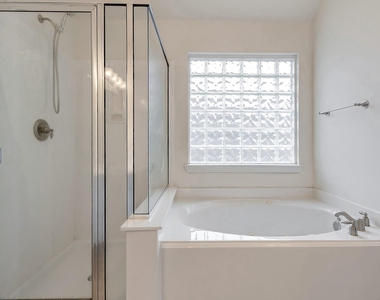 7023 Sundance Meadows Lane - Photo Thumbnail 11