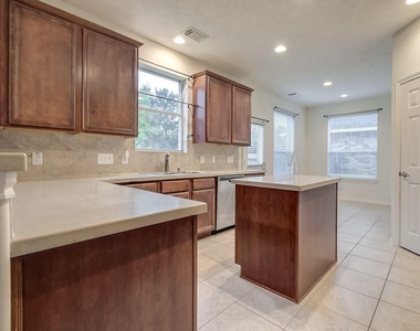 7023 Sundance Meadows Lane - Photo Thumbnail 9