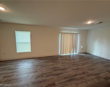 3242 Cordova Terrace - Photo Thumbnail 5