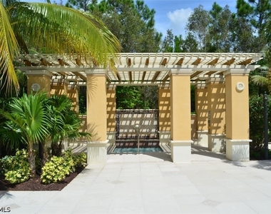 8560 Evernia Court - Photo Thumbnail 4