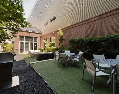 400 Mcgowen Street - Photo Thumbnail 14