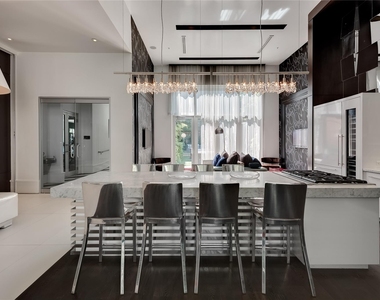 400 Mcgowen Street - Photo Thumbnail 11