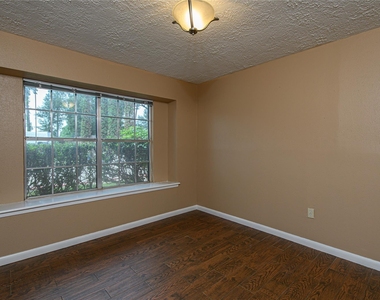 20339 Fieldtree Drive - Photo Thumbnail 16
