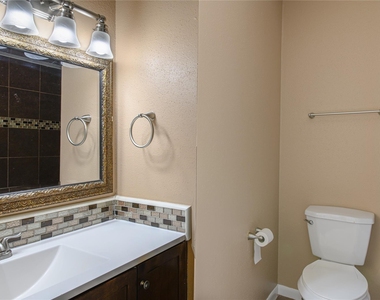 20339 Fieldtree Drive - Photo Thumbnail 12