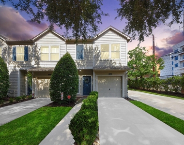 943 W Heights Hollow Lane - Photo Thumbnail 2
