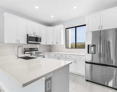 2427 Tropicana Parkway W - Photo Thumbnail 4
