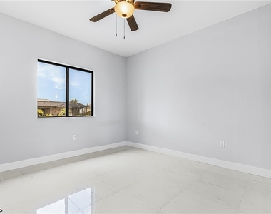 2427 Tropicana Parkway W - Photo Thumbnail 16