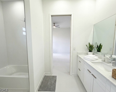 4229 Nw 32nd Street - Photo Thumbnail 32