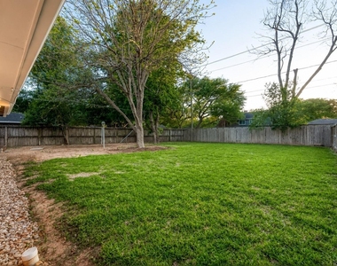 722 Venice Street - Photo Thumbnail 36