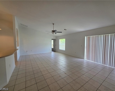 1014 Nw 31st Place - Photo Thumbnail 10