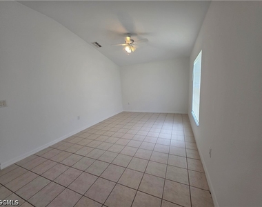 1014 Nw 31st Place - Photo Thumbnail 6