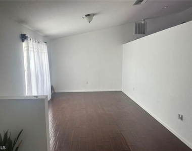 2115 Nw 19th Avenue - Photo Thumbnail 3