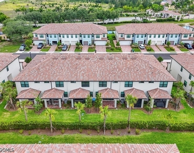 1533 Lake Jessup Circle - Photo Thumbnail 6