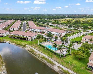 1533 Lake Jessup Circle - Photo Thumbnail 7