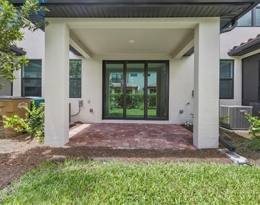 1533 Lake Jessup Circle - Photo Thumbnail 23