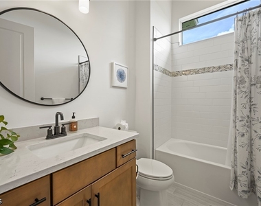 16152 Palmetto Street - Photo Thumbnail 20