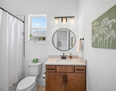 16152 Palmetto Street - Photo Thumbnail 18