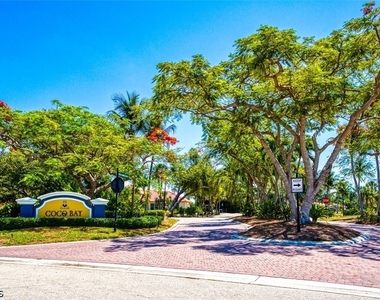 11001 Sea Tropic Lane - Photo Thumbnail 20