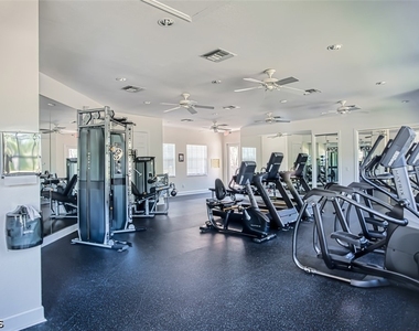 11001 Sea Tropic Lane - Photo Thumbnail 23