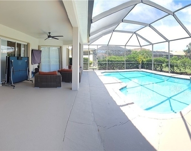 2323 Bainmar Drive - Photo Thumbnail 14
