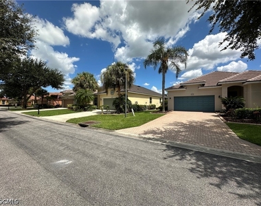 2323 Bainmar Drive - Photo Thumbnail 4