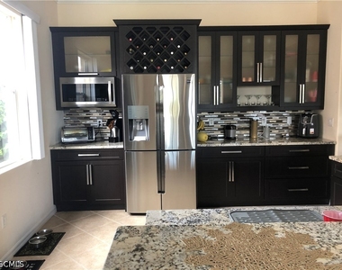 2323 Bainmar Drive - Photo Thumbnail 6