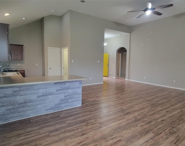 5426 Floral Valley Lane - Photo Thumbnail 5