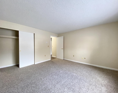 29 Capron - Photo Thumbnail 21