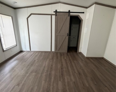 21430 Dunn - Photo Thumbnail 5