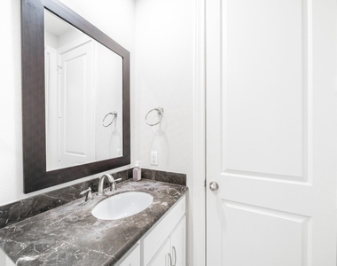 2426 Bevis Street - Photo Thumbnail 11