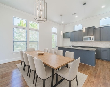 2426 Bevis Street - Photo Thumbnail 13