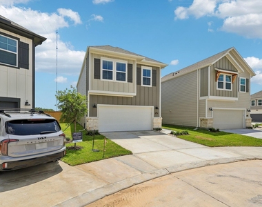 4215 Pine Springs Court - Photo Thumbnail 2