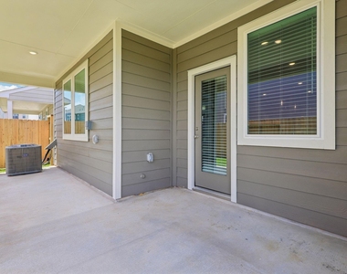 4215 Pine Springs Court - Photo Thumbnail 31