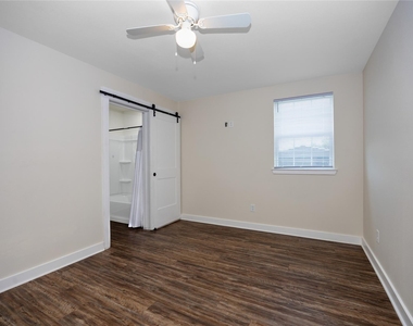 10930 Exeter Street - Photo Thumbnail 20