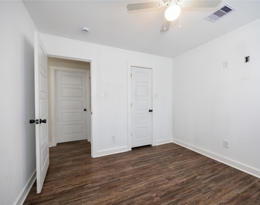 10930 Exeter Street - Photo Thumbnail 18